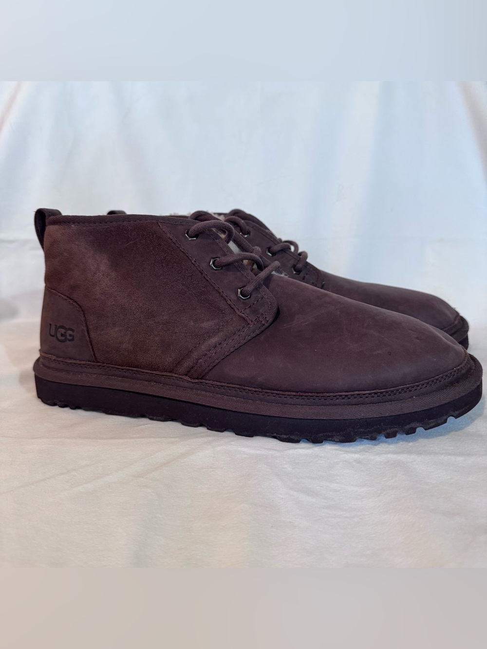 UGG Neumel Chukka Boots Men's Size 12 Burnt Cedar Brown Sheepskin Lined Shoes